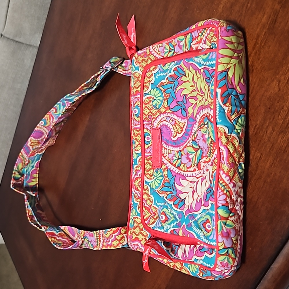 Vera Bradley  small crossbody, nwot.